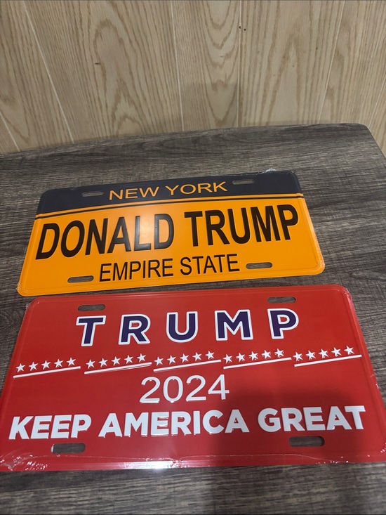 Other - Donald Trump License Plate Set 2 pcs - Red & Orange
